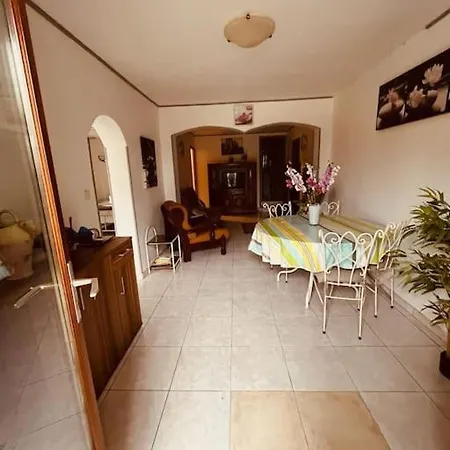 Appartement Bas De A La Campagne